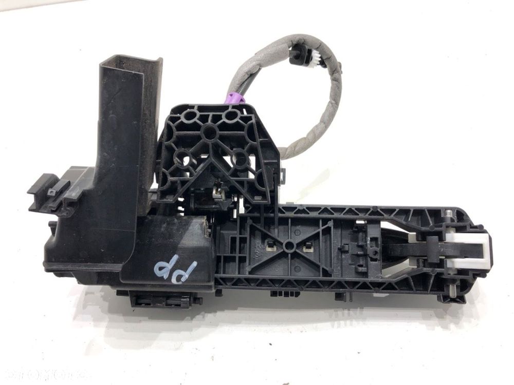 KLAMKA ZEWNĘTRZNA PRAWY PRZÓD  MERCEDES-BENZ KLASA A (W176) 2012 - 2018 A 180 (176.042) 90 kW [122 - 3