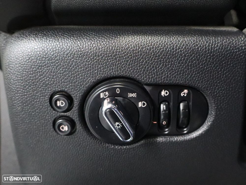 MINI Cabrio Cooper Premium Plus JCW Auto - 24