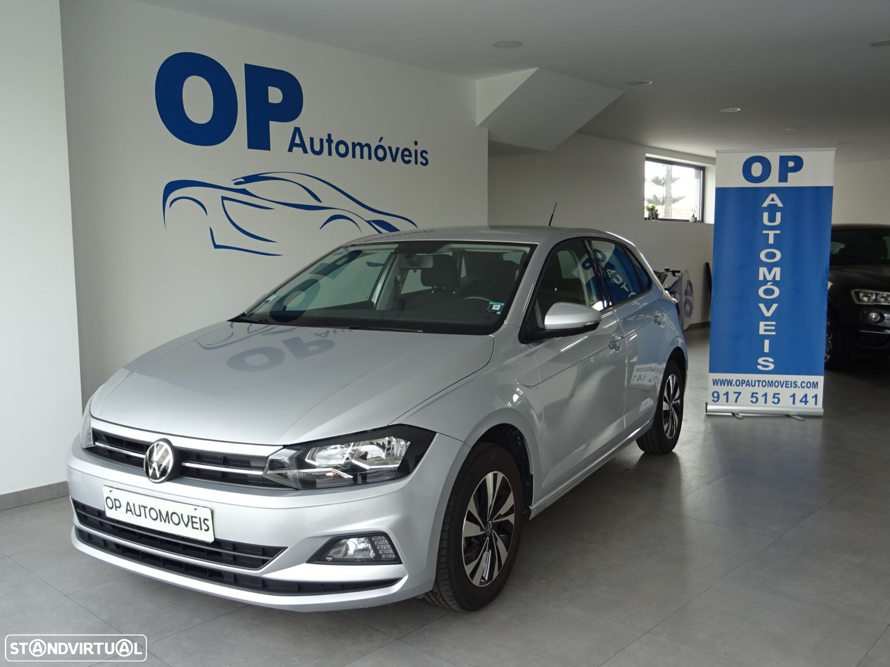 VW Polo 1.0 Confortline - 2