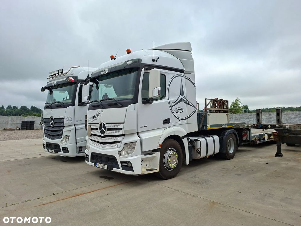 Mercedes-Benz Actros - 2