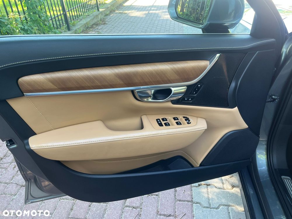 Volvo S90 D5 SCR AWD Inscription - 23