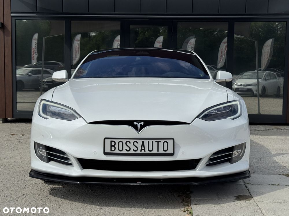 Tesla Model S - 13