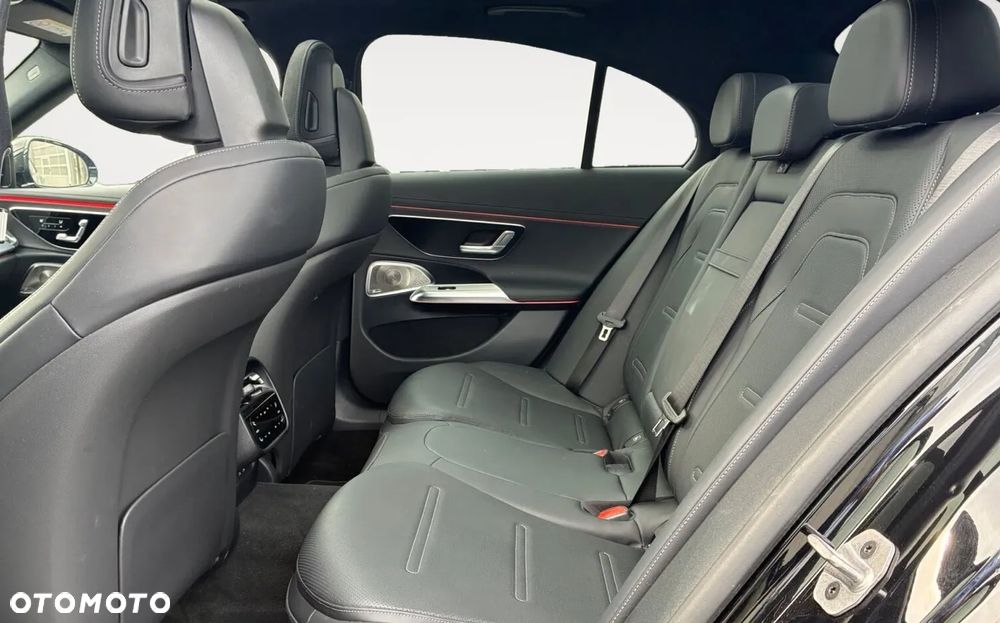Mercedes-Benz Klasa E AMG 53 4Matic+ AMG SPEEDSHIFT TCT 9G - 10