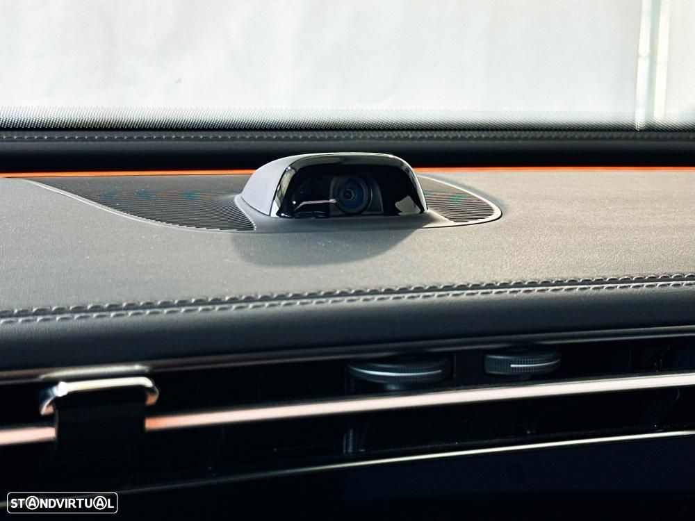 Mercedes-Benz E 300 e AMG Line - 60