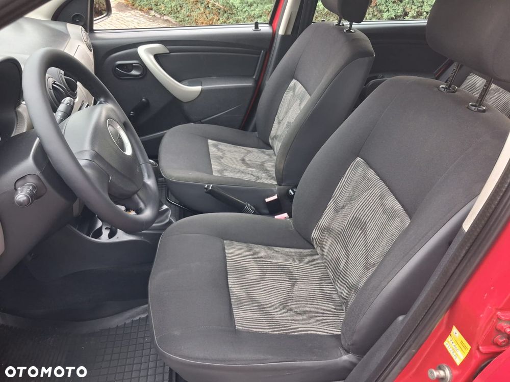 Dacia Sandero - 12