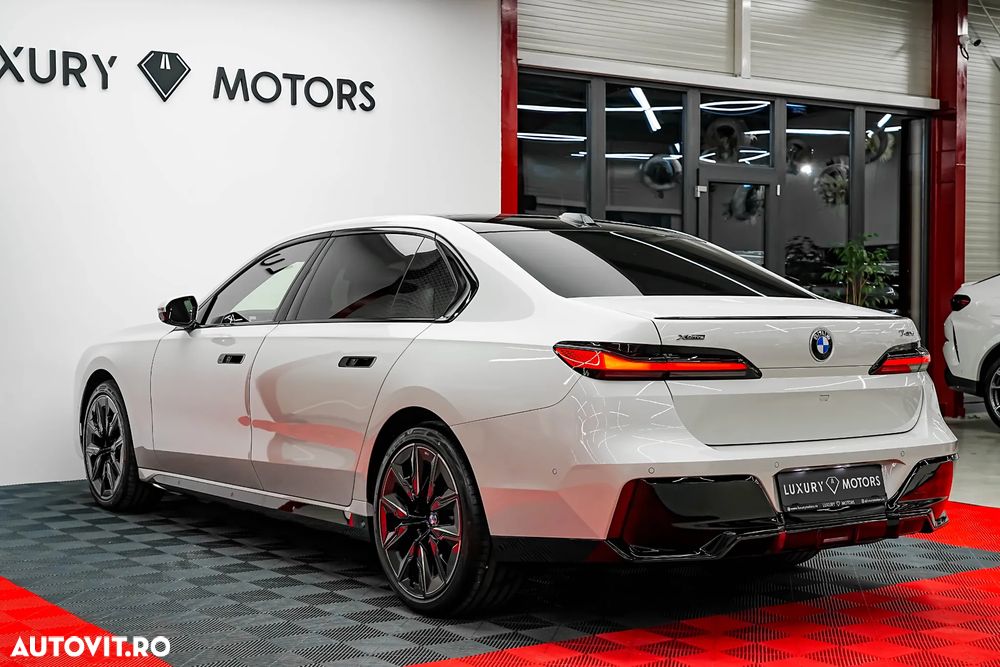BMW Seria 7 740d xDrive - 13