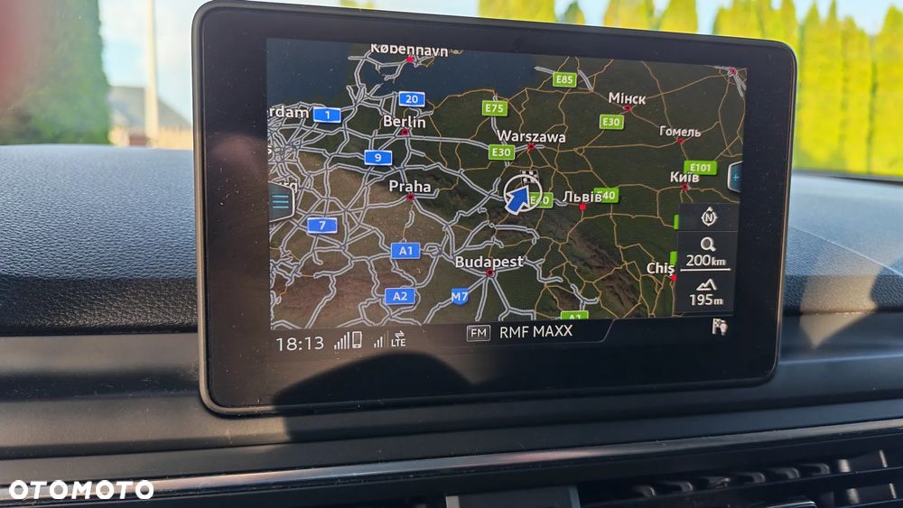 Audi A4 Avant 2.0 TDI S tronic - 23