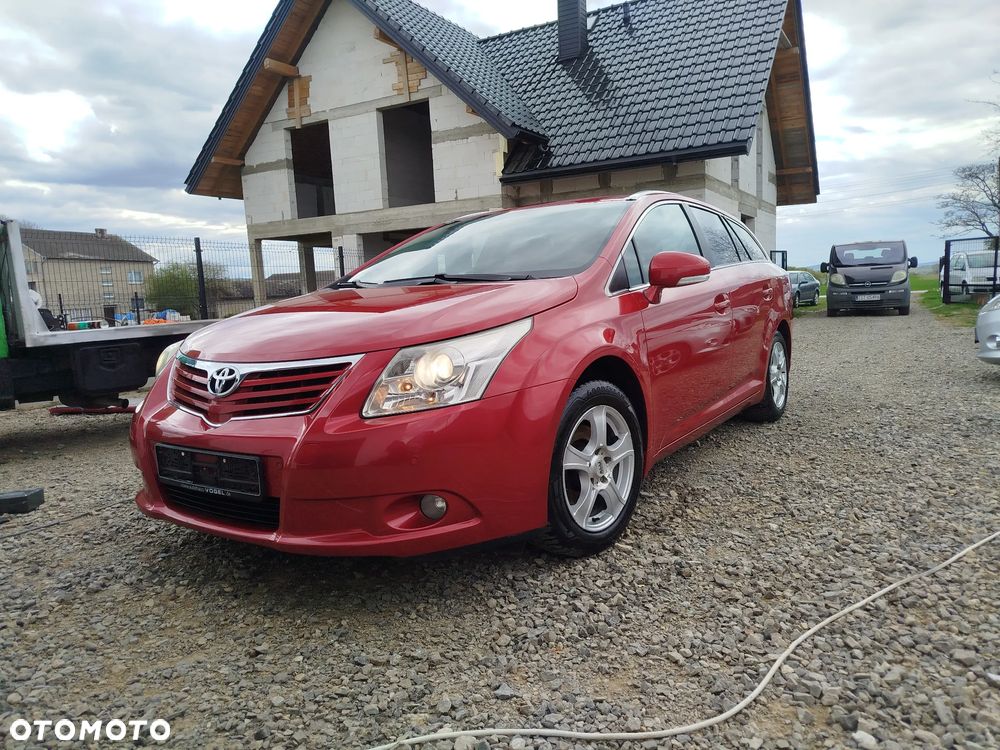 Toyota Avensis - 13