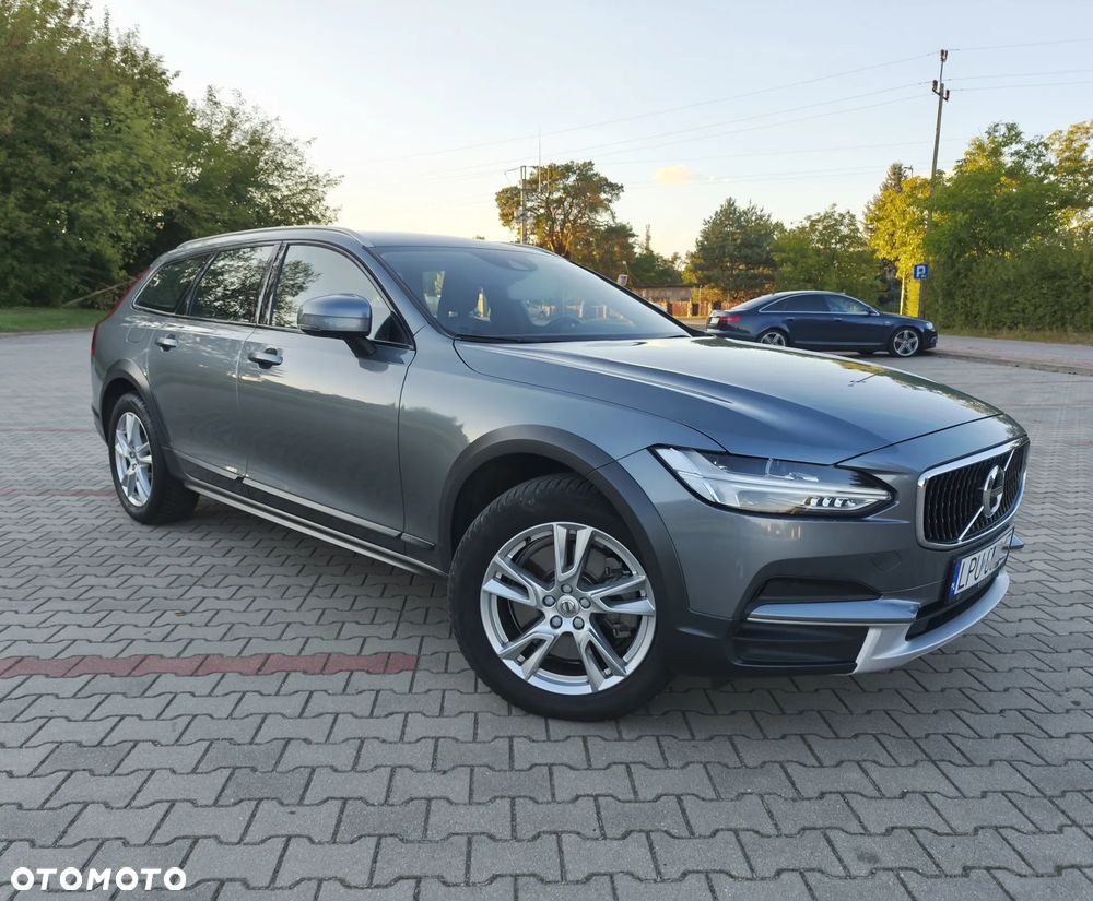 Volvo V90 Cross Country D4 AWD Geartronic Pro - 1