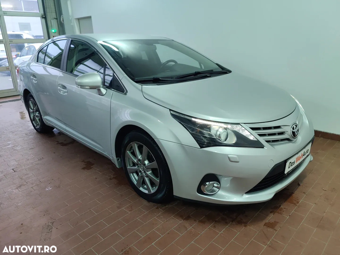 Toyota Avensis 2.2 D-CAT Aut. Elegance - 8