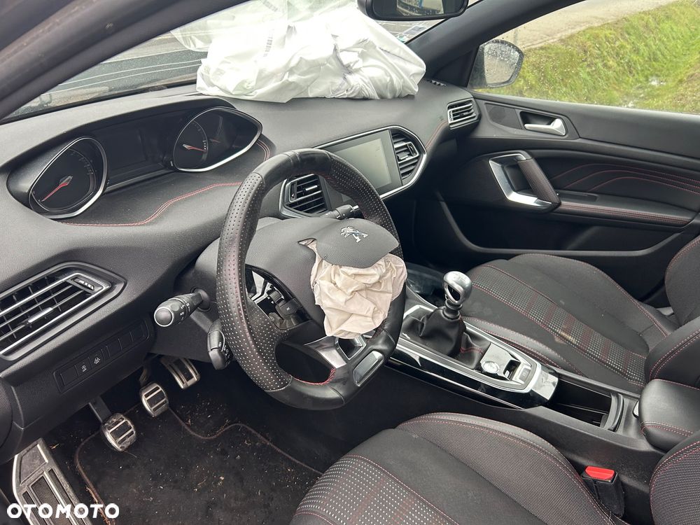 Peugeot 308 - 5