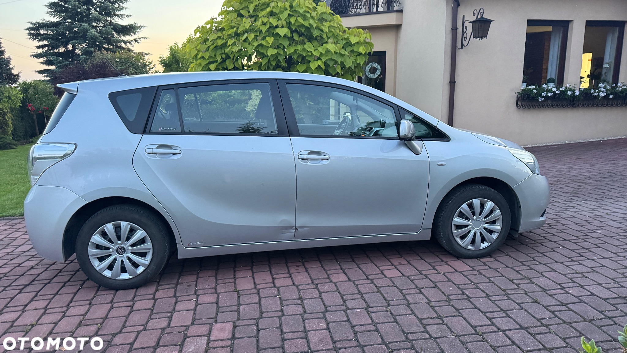 Toyota Verso 1.6 Edition - 4