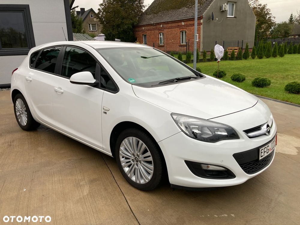 Opel Astra 1.4 Turbo 150 Jahre - 2
