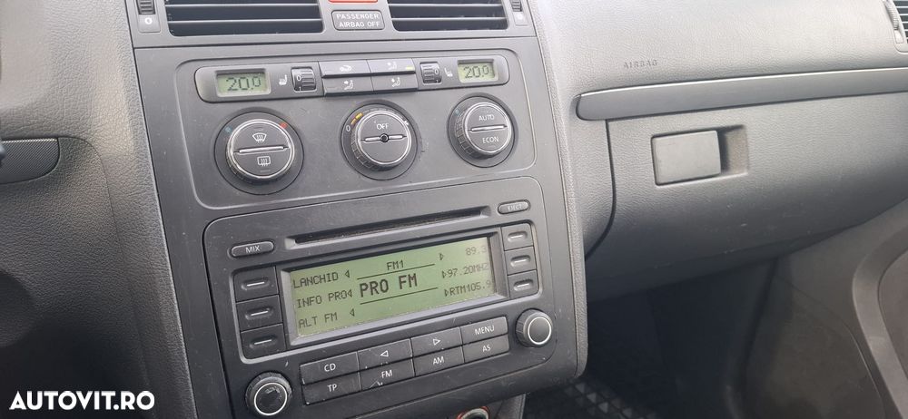 Volkswagen Touran - 6