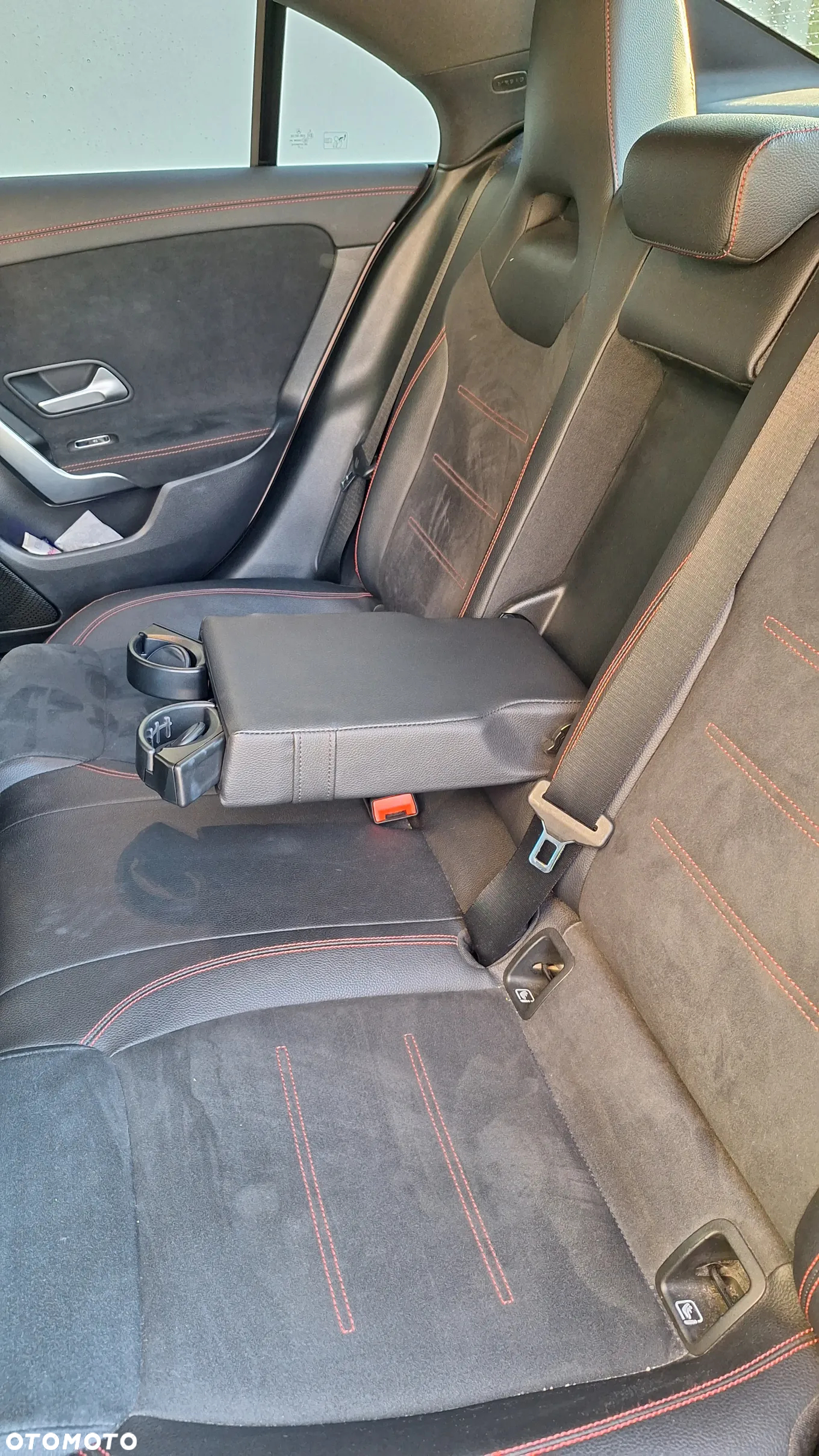 Mercedes-Benz CLA 220 4-Matic AMG Line 7G-DCT - 9