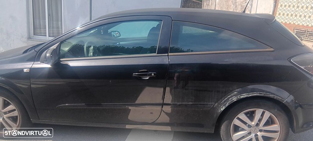 Opel Astra GTC 1.3 CDTi - 3
