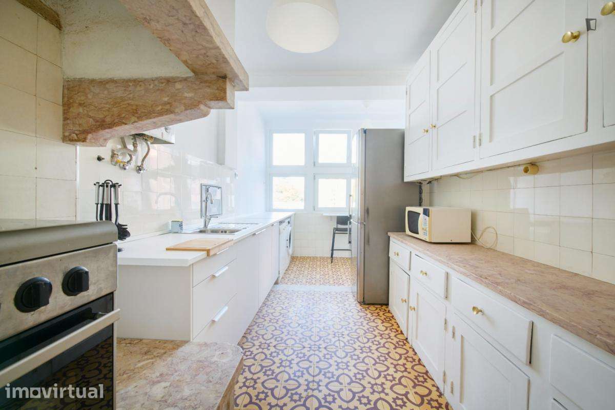 Quarto - localizado em Entrecampos Lisbon - Grande imagem: 3/50
