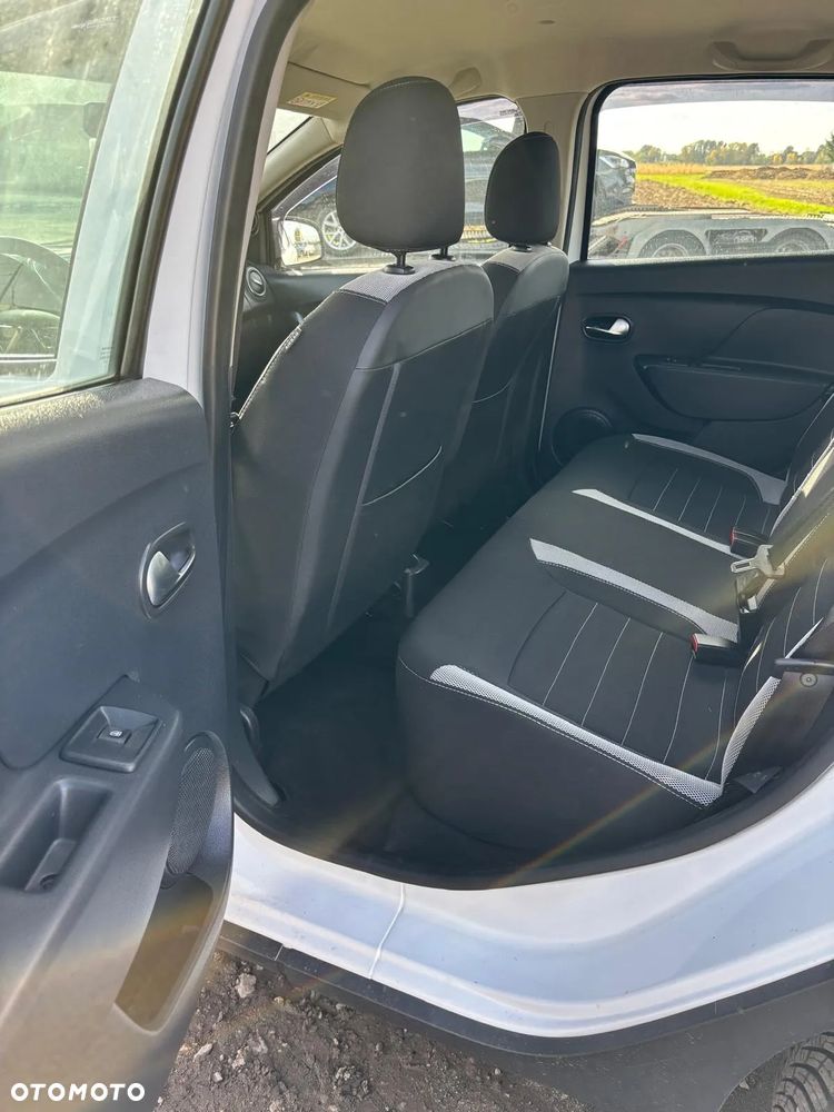 Dacia Sandero TCe 90 (S&S) Comfort - 6