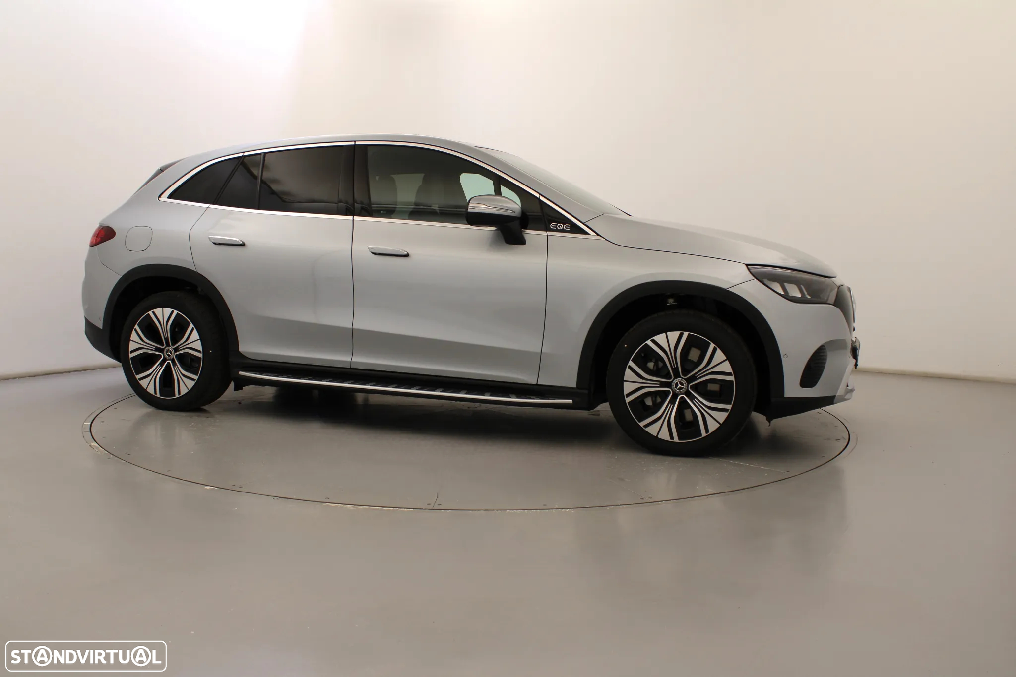 Mercedes-Benz EQE SUV 300 - 3
