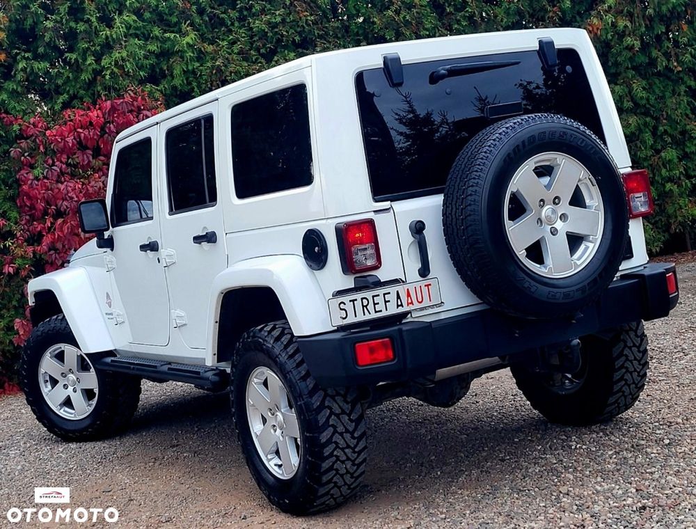 Jeep Wrangler 2011 photo 2