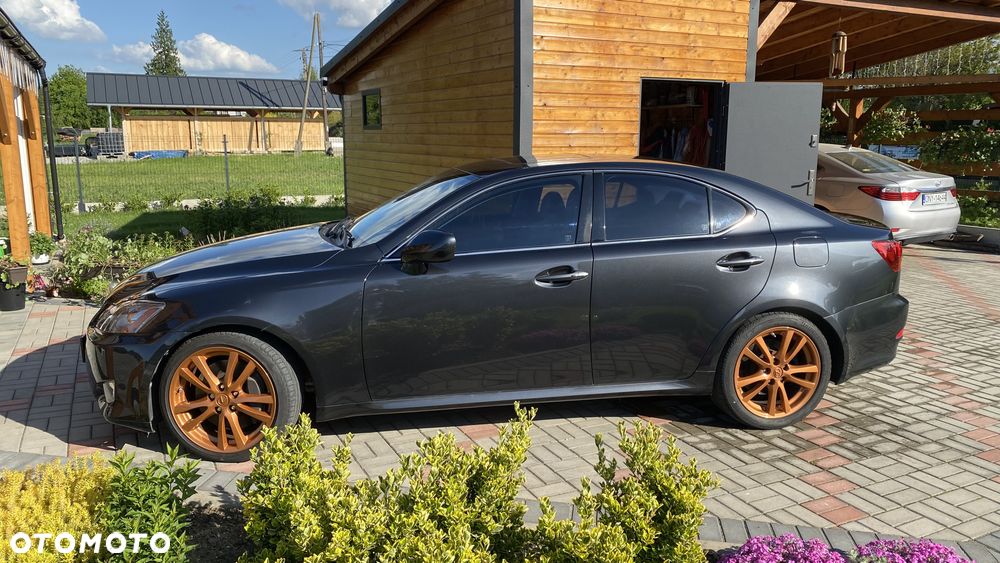 Lexus IS - 22