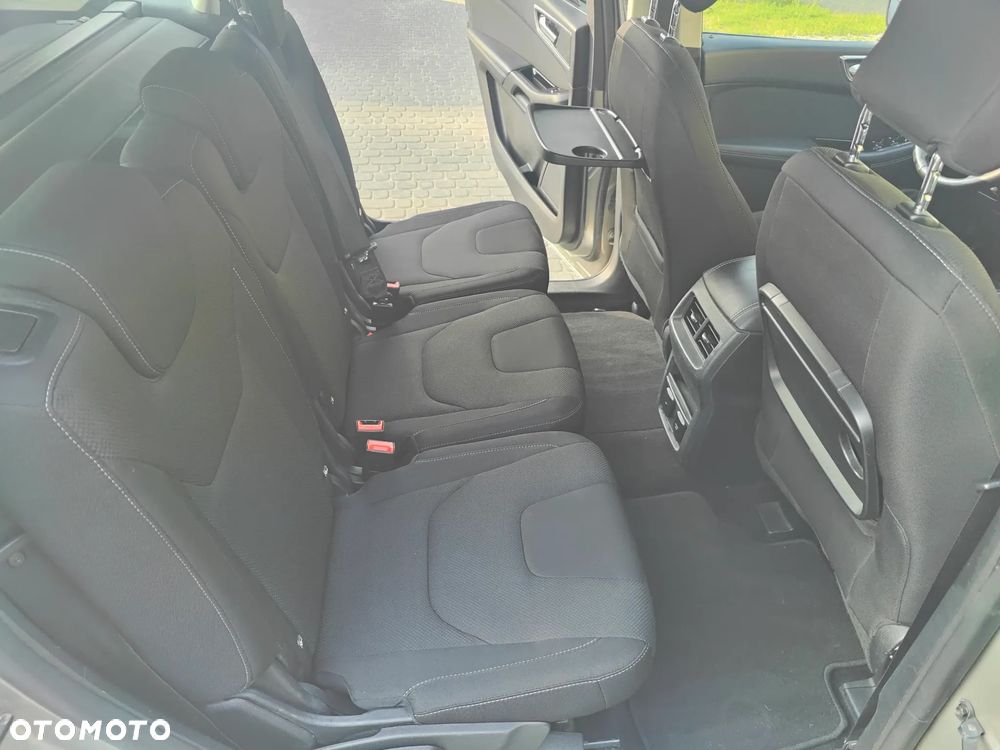 Ford S-Max - 15
