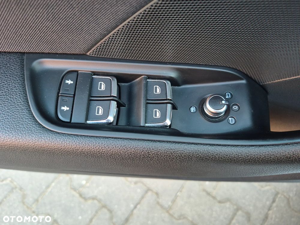 Audi A3 Sportback 1.4 TFSI S line Sportpaket - 32