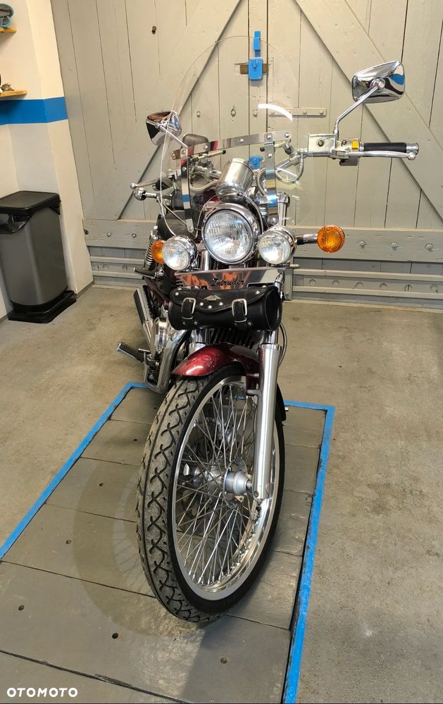 Suzuki Intruder - 2