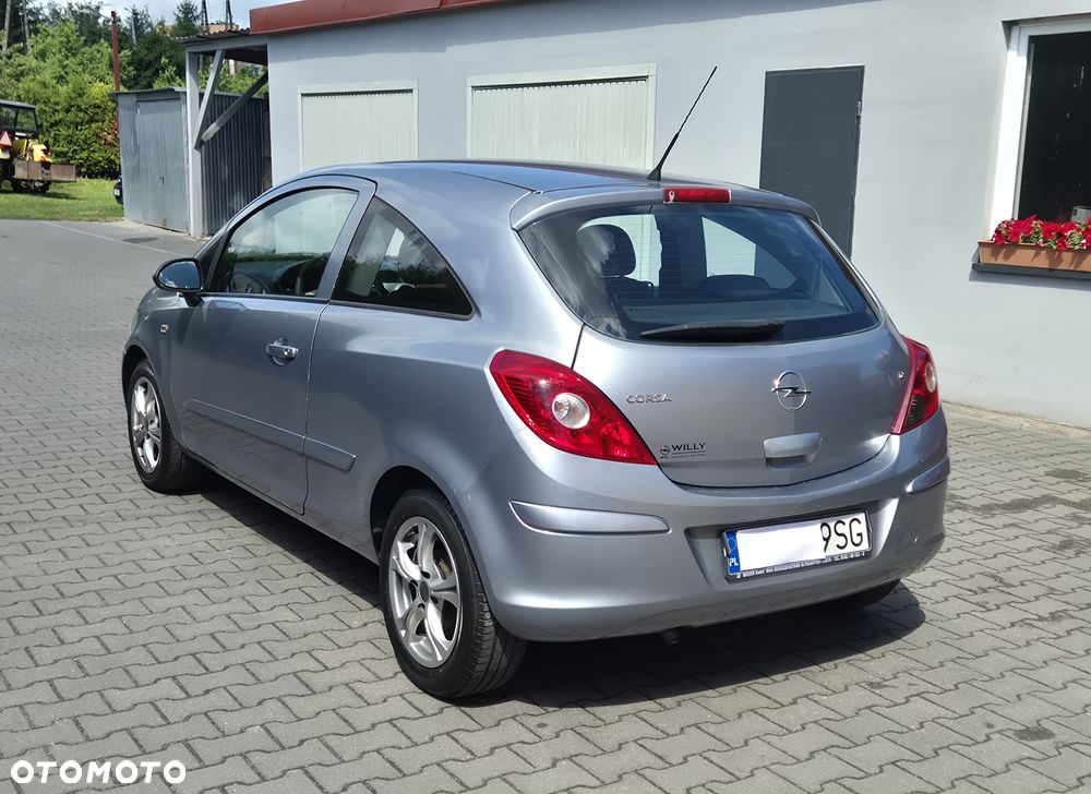 Opel Corsa - 3