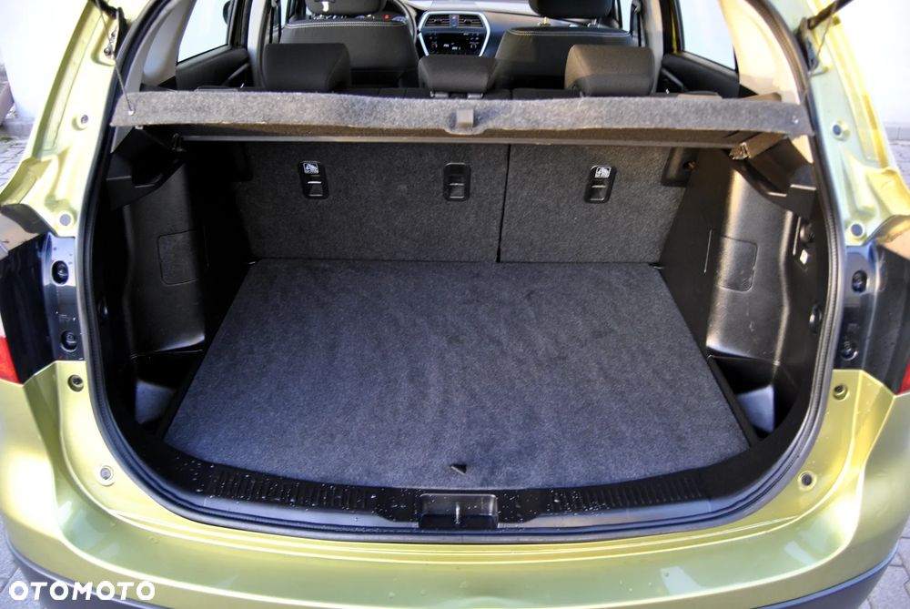 Suzuki SX4 S-Cross 1.6 DDiS Premium Plus - 19