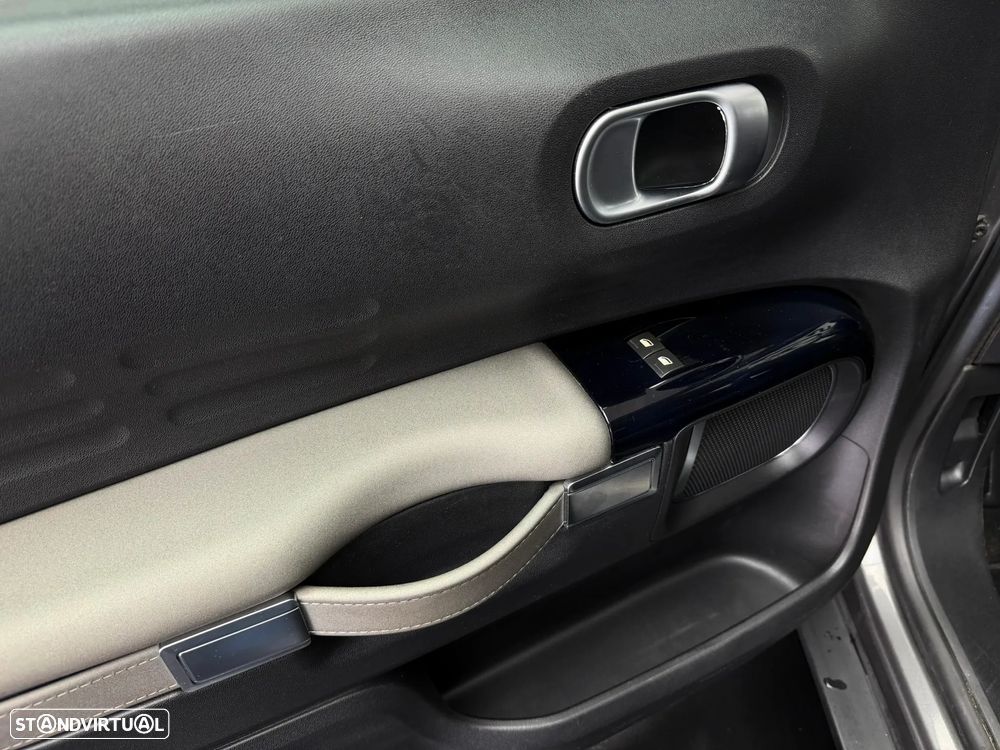 Citroën C4 Cactus 1.2 PureTech Shine EAT6 - 8