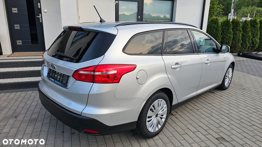 Ford Focus 1.5 EcoBlue STart-Stopp-System TITANIUM - 16