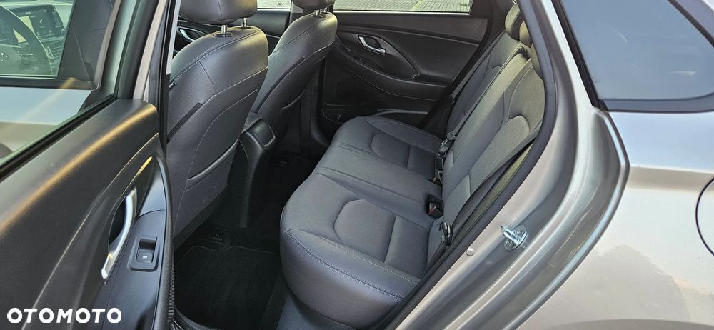 Hyundai i30 1.0 T-GDI Pure - 9