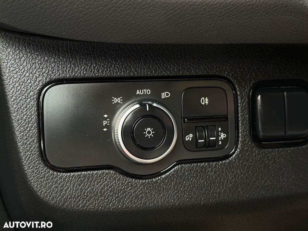 Mercedes-Benz Sprinter - 28