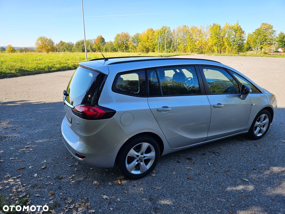 Opel Zafira - 19