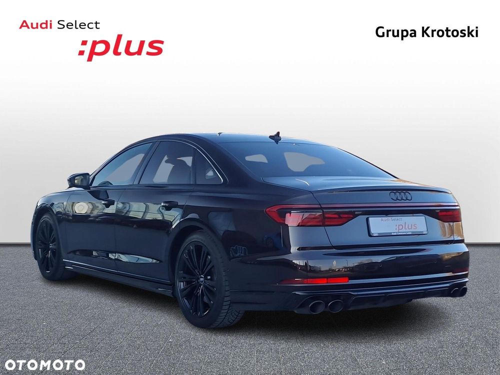 Audi S8 - 4