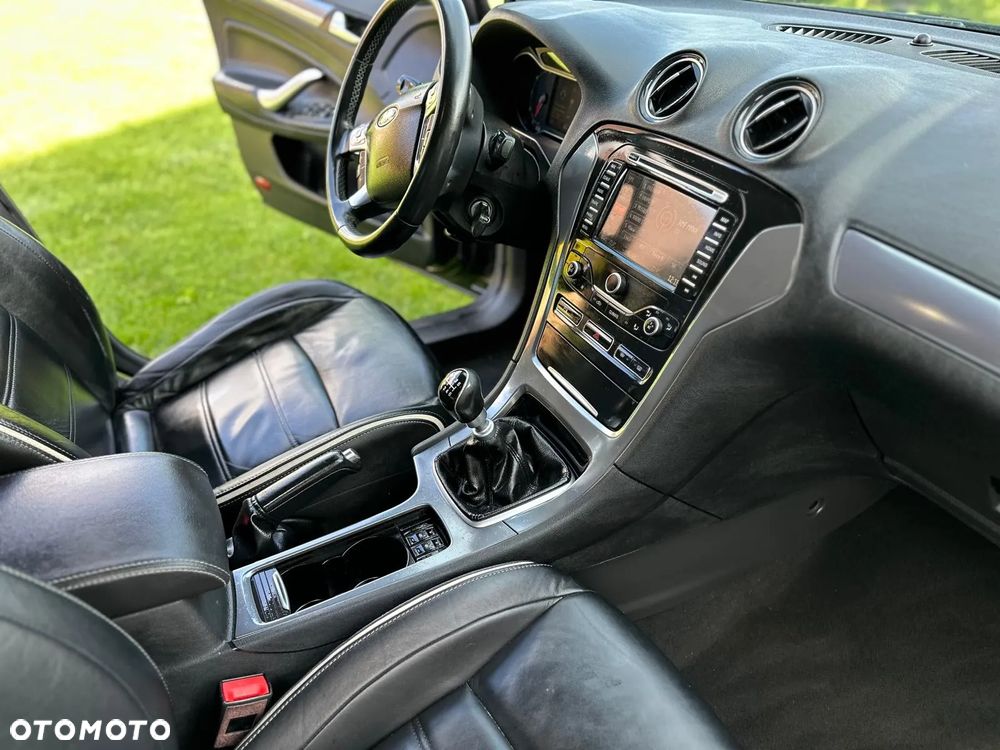 Ford Mondeo Turnier 2.0 TDCi EConetic Titanium - 24