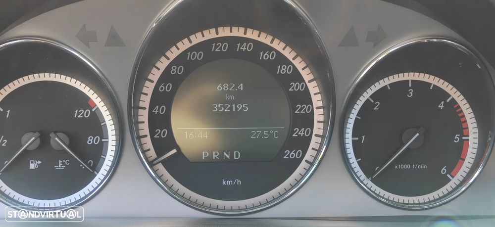 Mercedes-Benz C 220 Station CDI DPF Auto BlueEFFICIENCY Avantgarde - 16