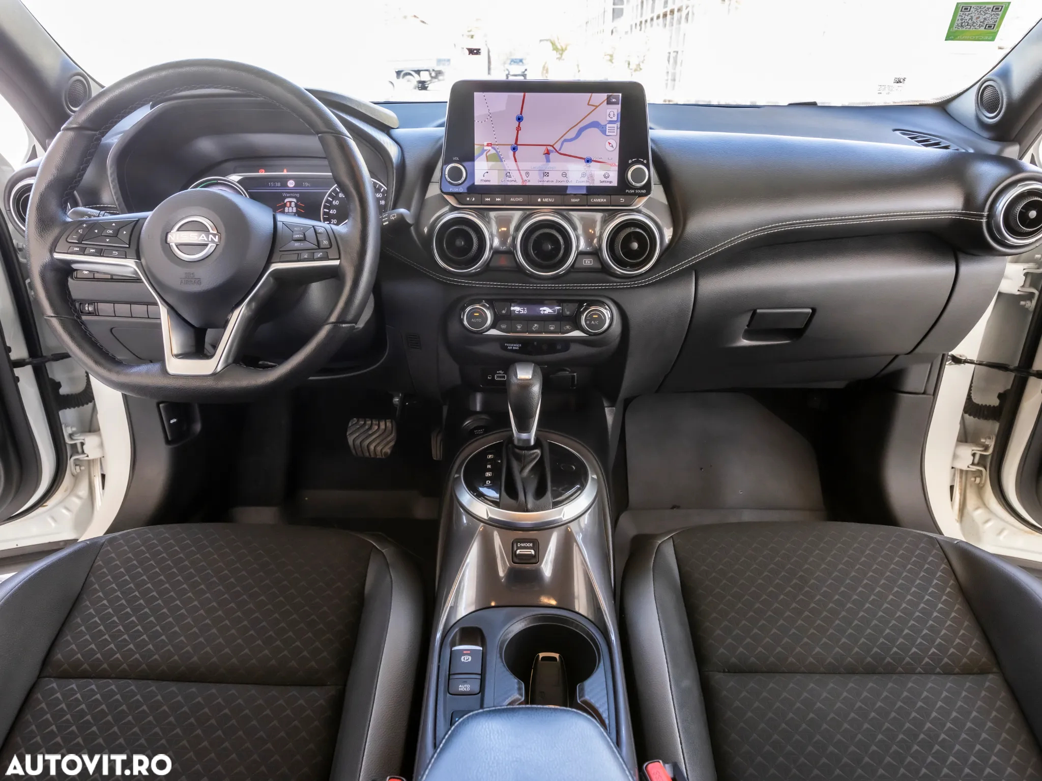Nissan Juke Hybrid N-Connecta - 16