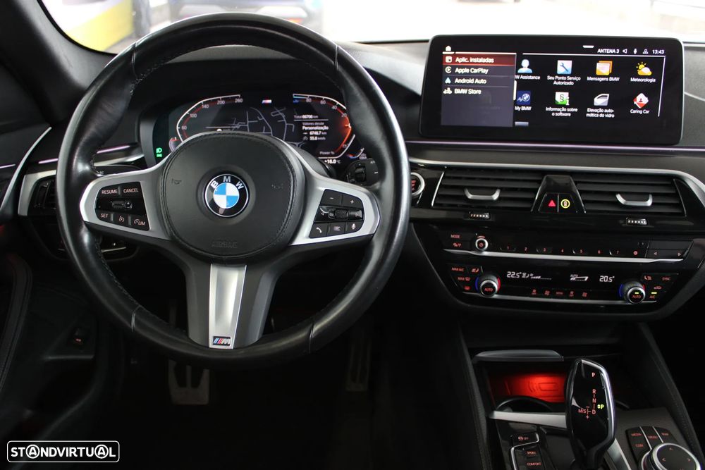 BMW 520 d Pack Desportivo M Auto - 9