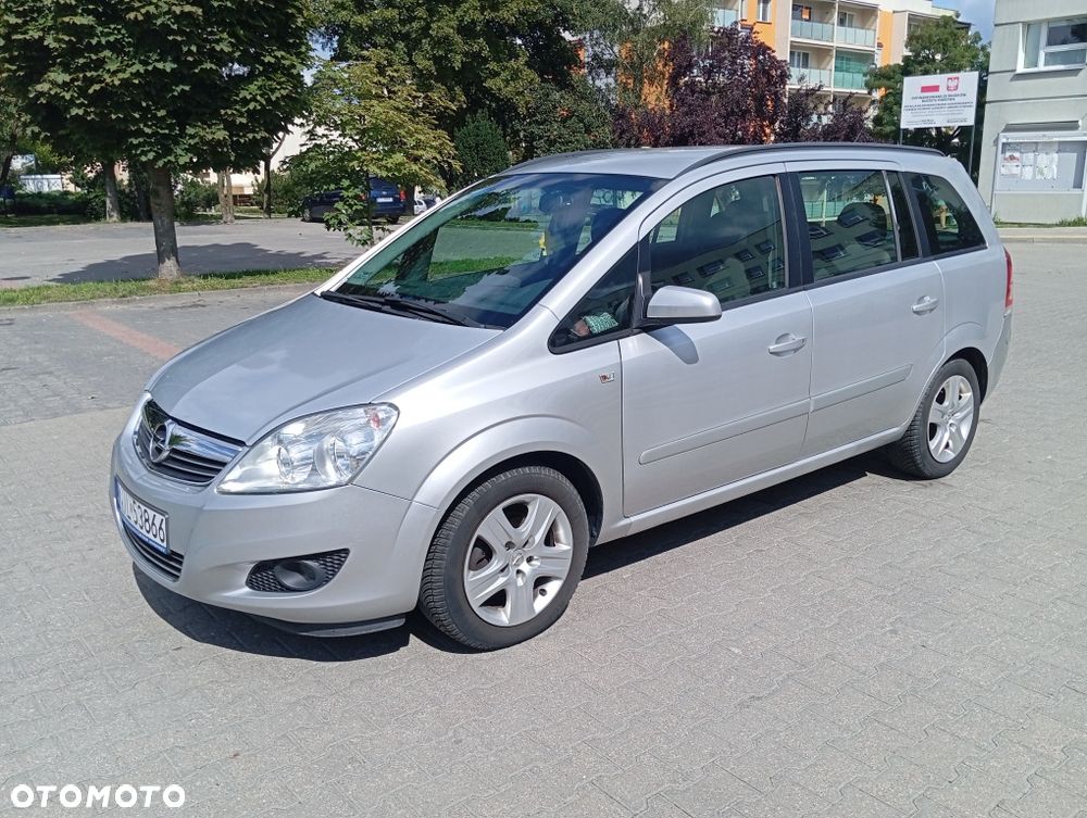 Opel Zafira - 1