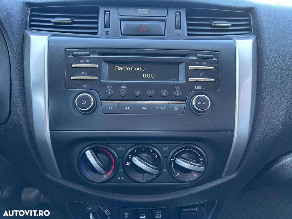 Nissan Navara Double Cab Visia - 21