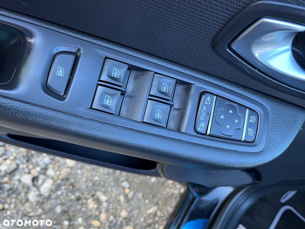 Renault Clio ver-1-0-tce-evolution - 11