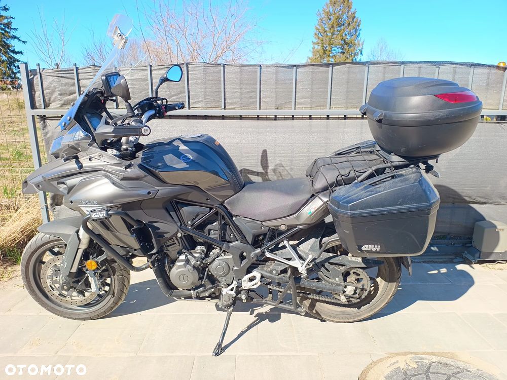 Benelli TRK 502 - 10