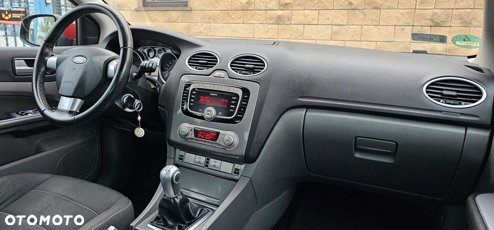 Ford Focus 1.6 Ti-VCT Titanium - 6