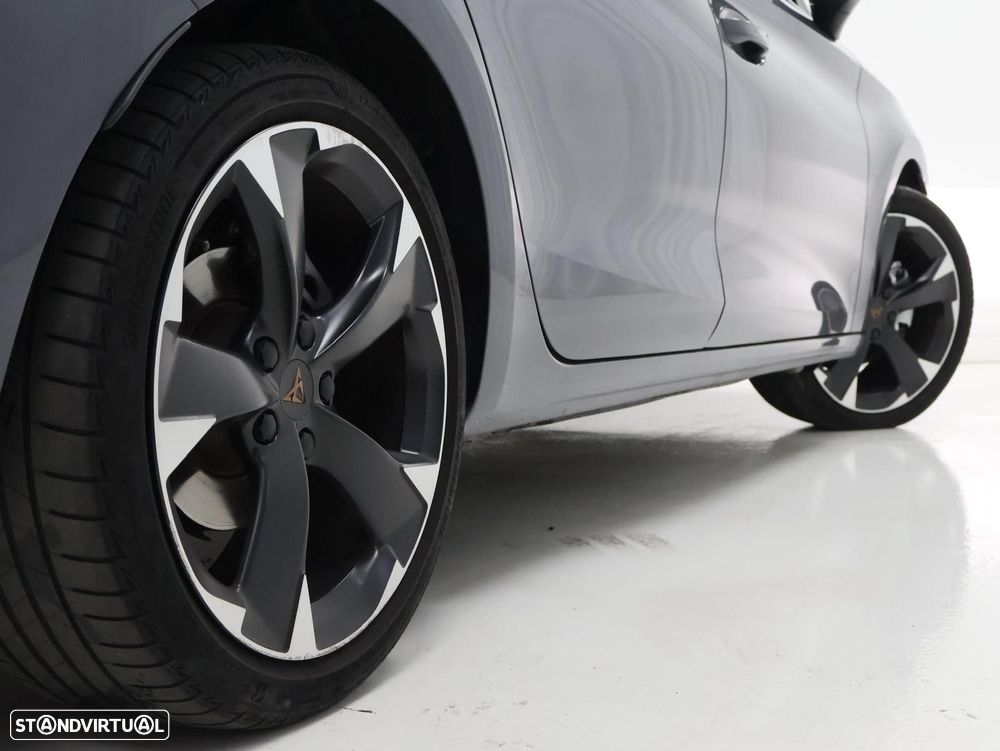 Cupra Leon ST 1.5 eTSI DSG - 10