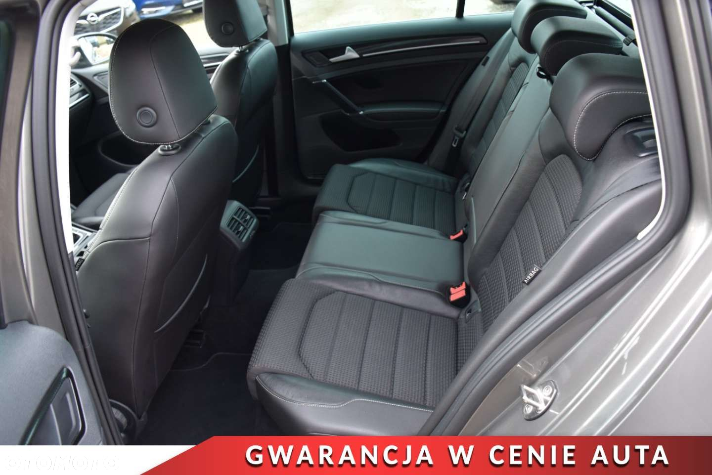 Volkswagen Golf - 5
