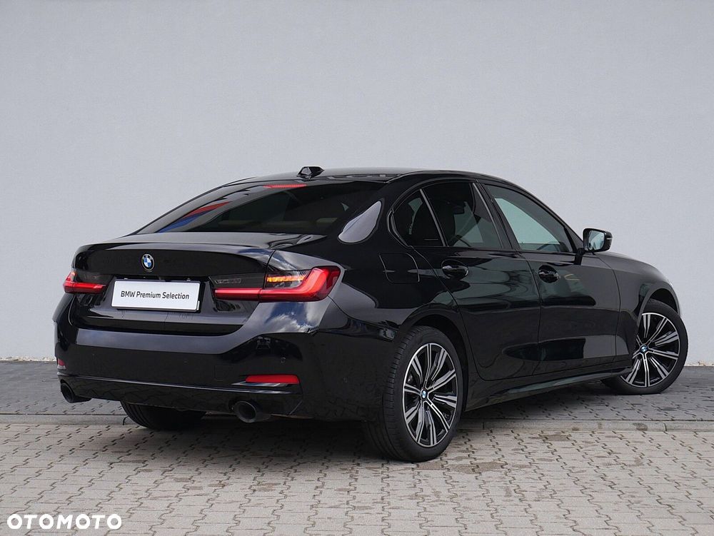 BMW Seria 3 330d xDrive MHEV Sport Line - 5