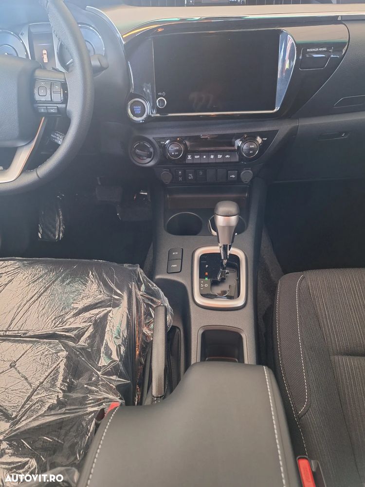 Toyota Hilux 2.4D 150CP 4x4 Double Cab AT Style - 11