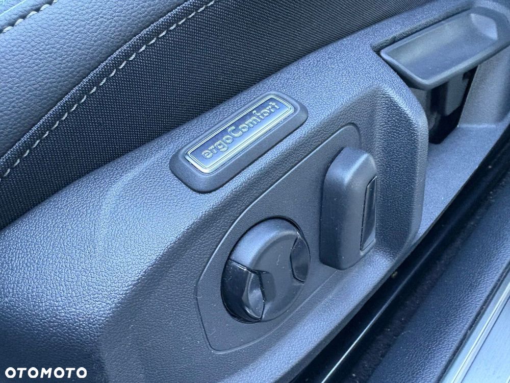 Volkswagen Arteon 2.0 TSI R-Line DSG - 24